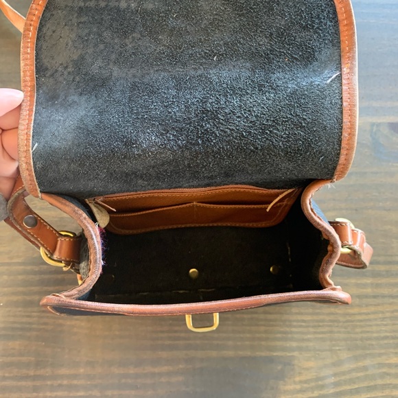 Dooney & Bourke All Weather Leather Vintage Crossbody Purse - Picture 10 of 12